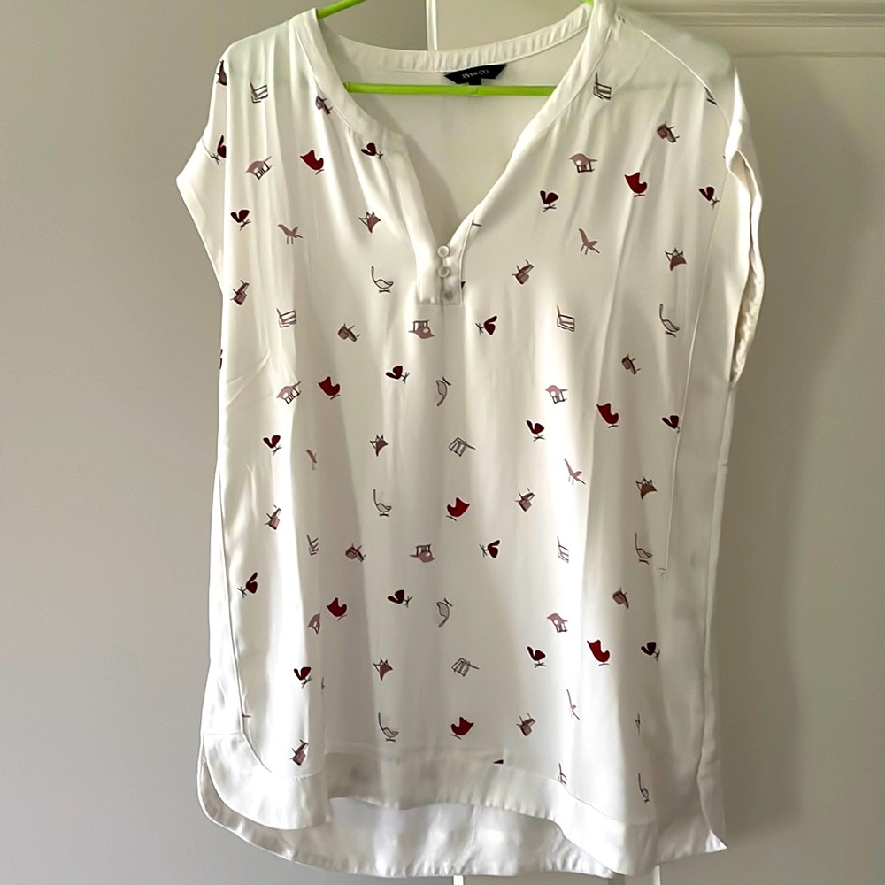 RW & CO medium women’s top